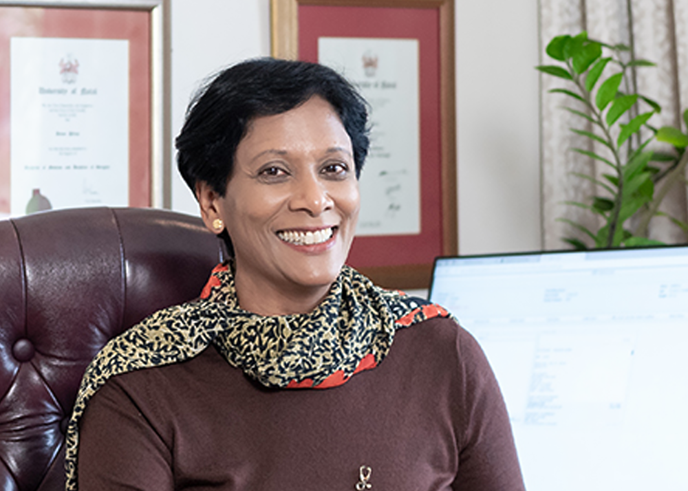 Headshot of Dr Diana Pillay, oncologist